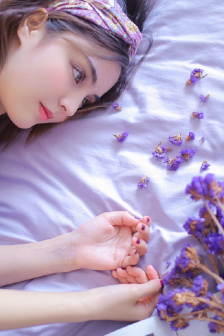 隔壁女邻居